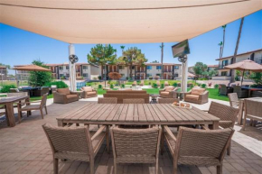 Fully Furnished 1BR Suite-Prime Location 110